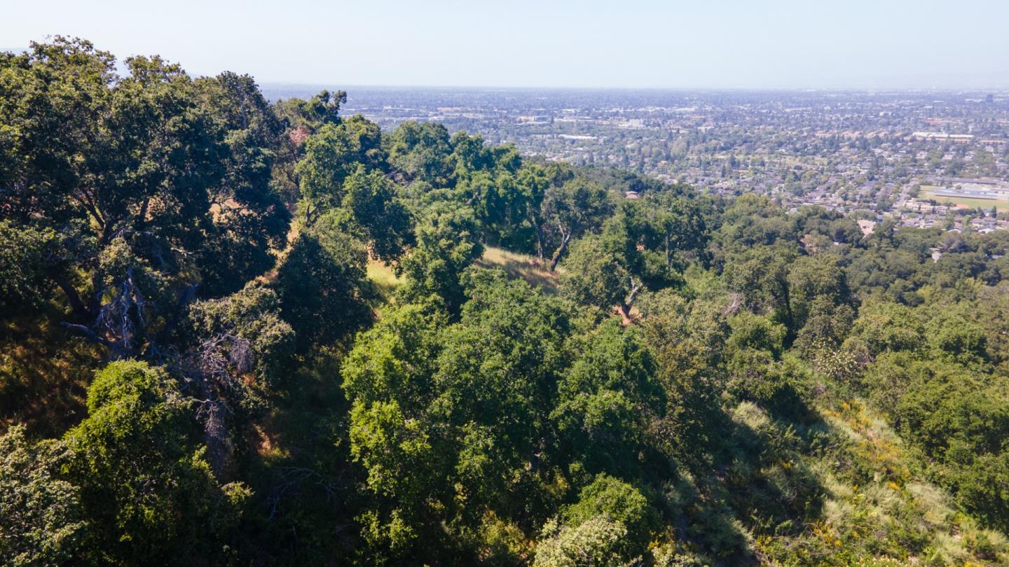 Detail Gallery Image 3 of 28 For 220 La Terra Ct, Los Gatos,  CA 95032 - – Beds | – Baths