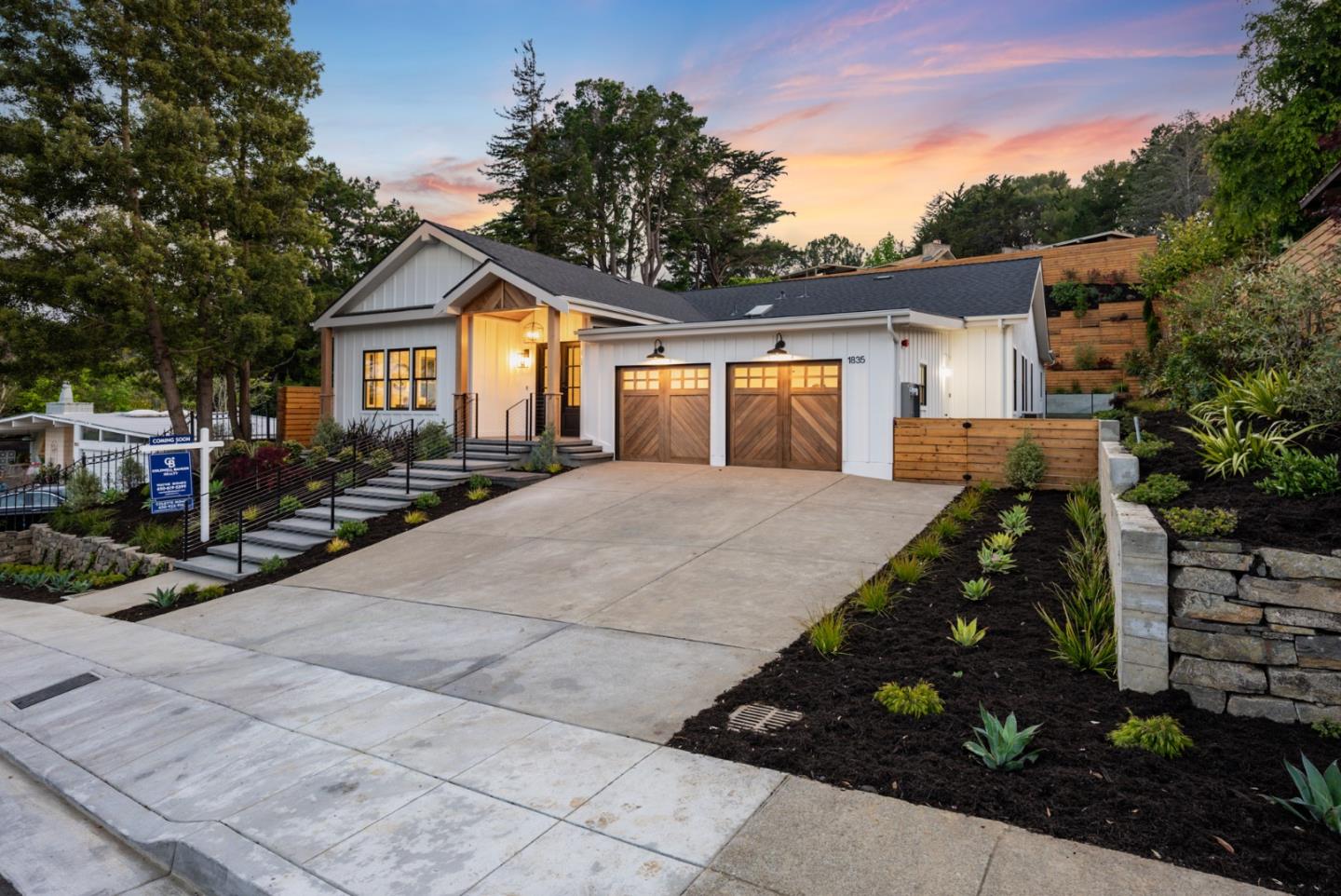 Detail Gallery Image 2 of 65 For 1835 Capistrano Way, Burlingame,  CA 94010 - 4 Beds | 4/1 Baths