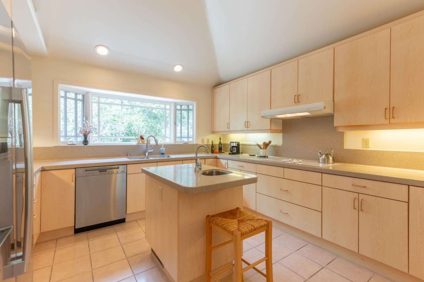 Detail Gallery Image 13 of 36 For 0 Lincoln 4 Ne of Third Ave, Carmel,  CA 93921 - 3 Beds | 2 Baths