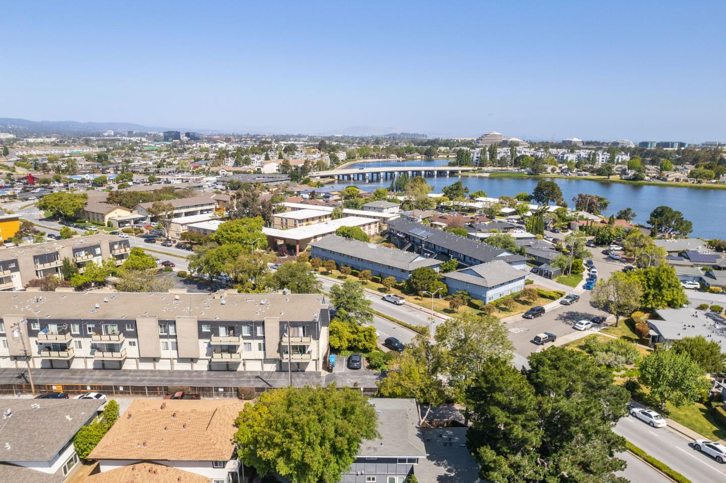 Detail Gallery Image 24 of 27 For 3120 Los Prados St, San Mateo,  CA 94403 - – Beds | – Baths