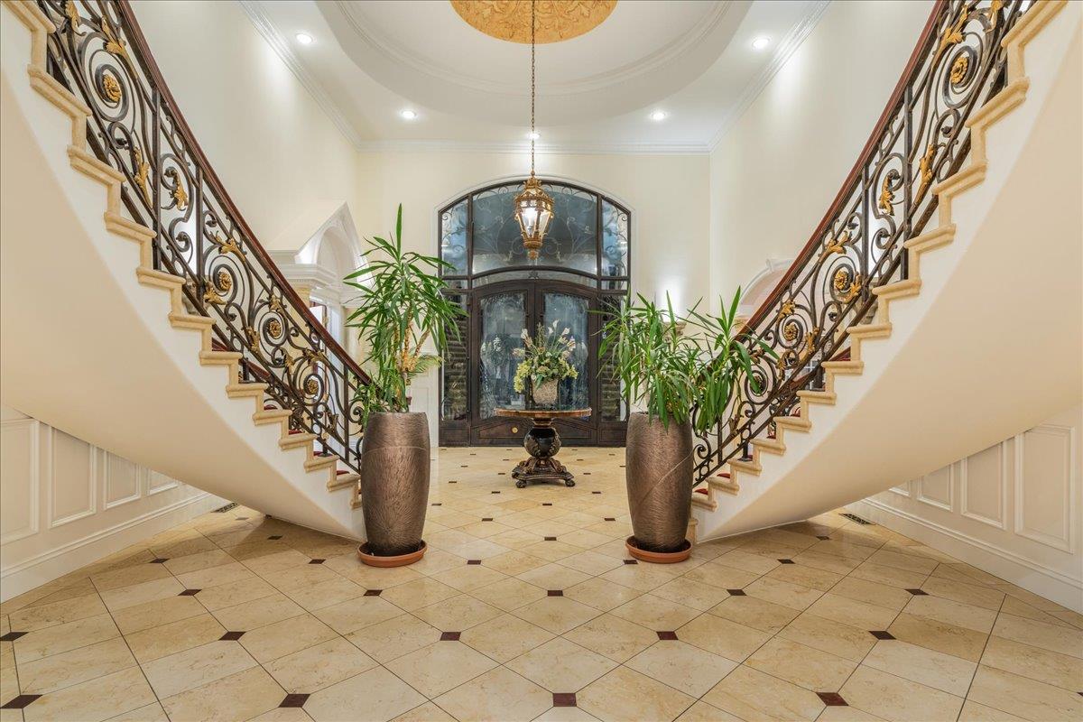 Detail Gallery Image 24 of 92 For 18911 Decatur Rd, Los Gatos,  CA 95030 - 10 Beds | 7/1 Baths