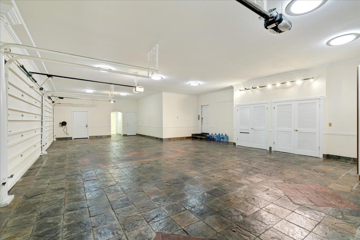 Detail Gallery Image 32 of 92 For 18911 Decatur Rd, Los Gatos,  CA 95030 - 10 Beds | 7/1 Baths