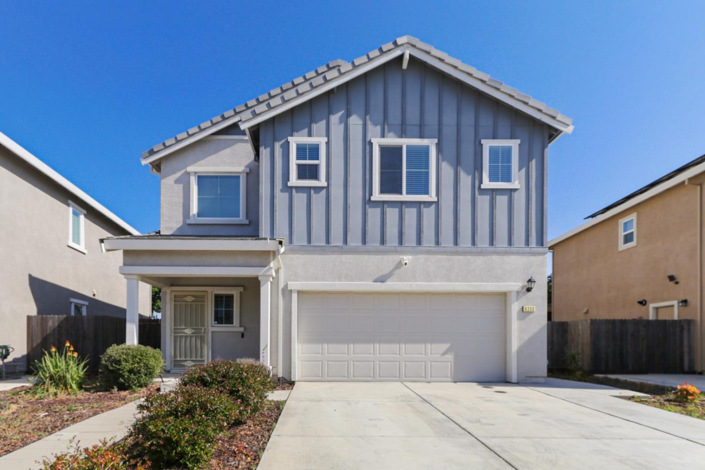 Detail Gallery Image 1 of 1 For 8200 Kossum Way, Elk Grove,  CA 95624 - 3 Beds | 2/1 Baths