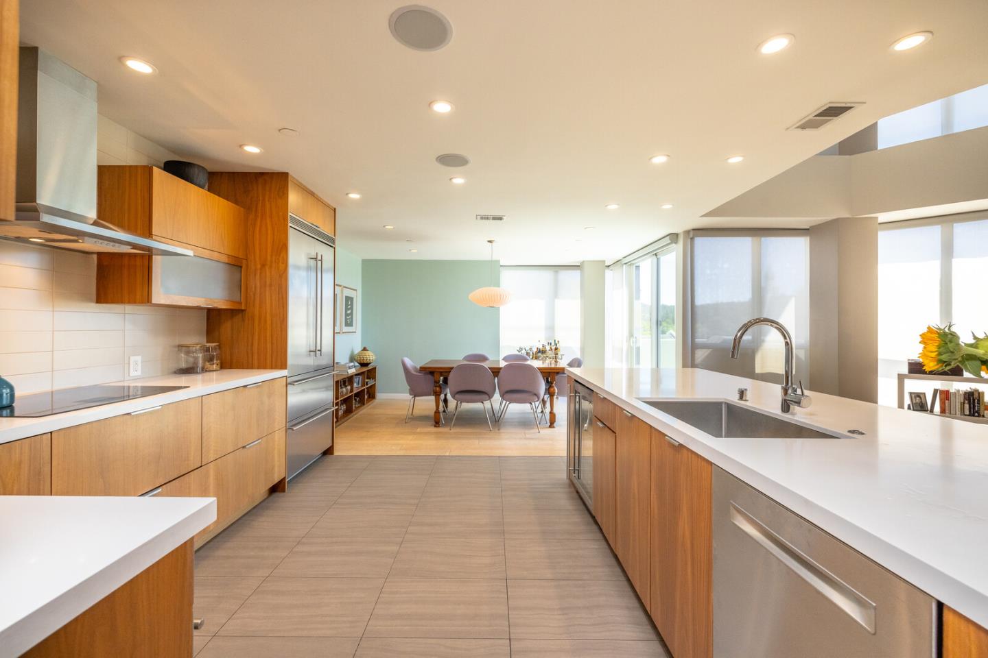 Detail Gallery Image 10 of 26 For 110 Park Rd #509,  Burlingame,  CA 94010 - 2 Beds | 2/1 Baths