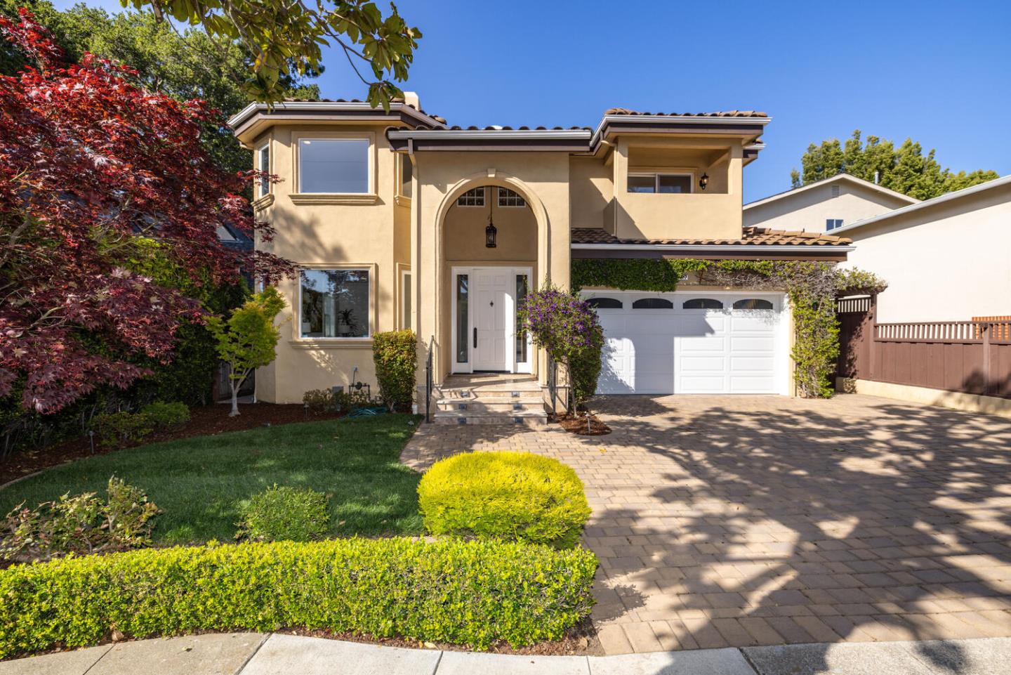 Detail Gallery Image 1 of 49 For 1012 Cortez Ave, Burlingame,  CA 94010 - 5 Beds | 3/1 Baths