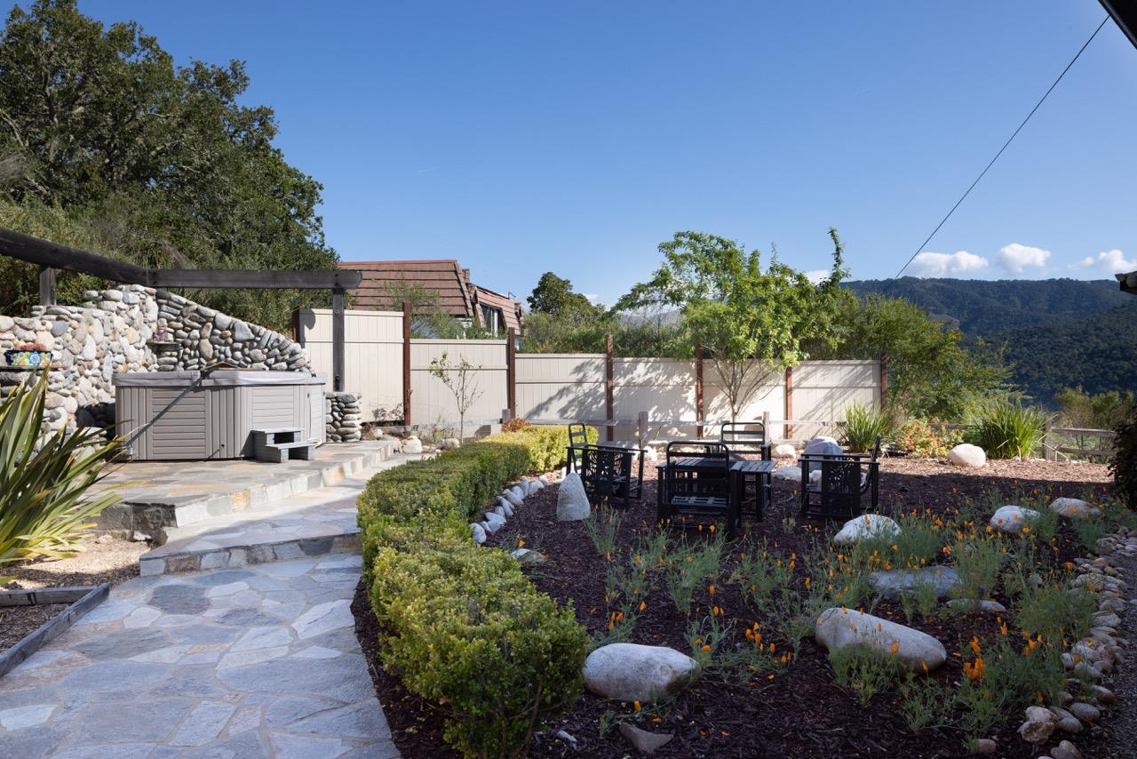 Detail Gallery Image 4 of 39 For 471 Laureles Grade Rd, Carmel Valley,  CA 93924 - 3 Beds | 3 Baths