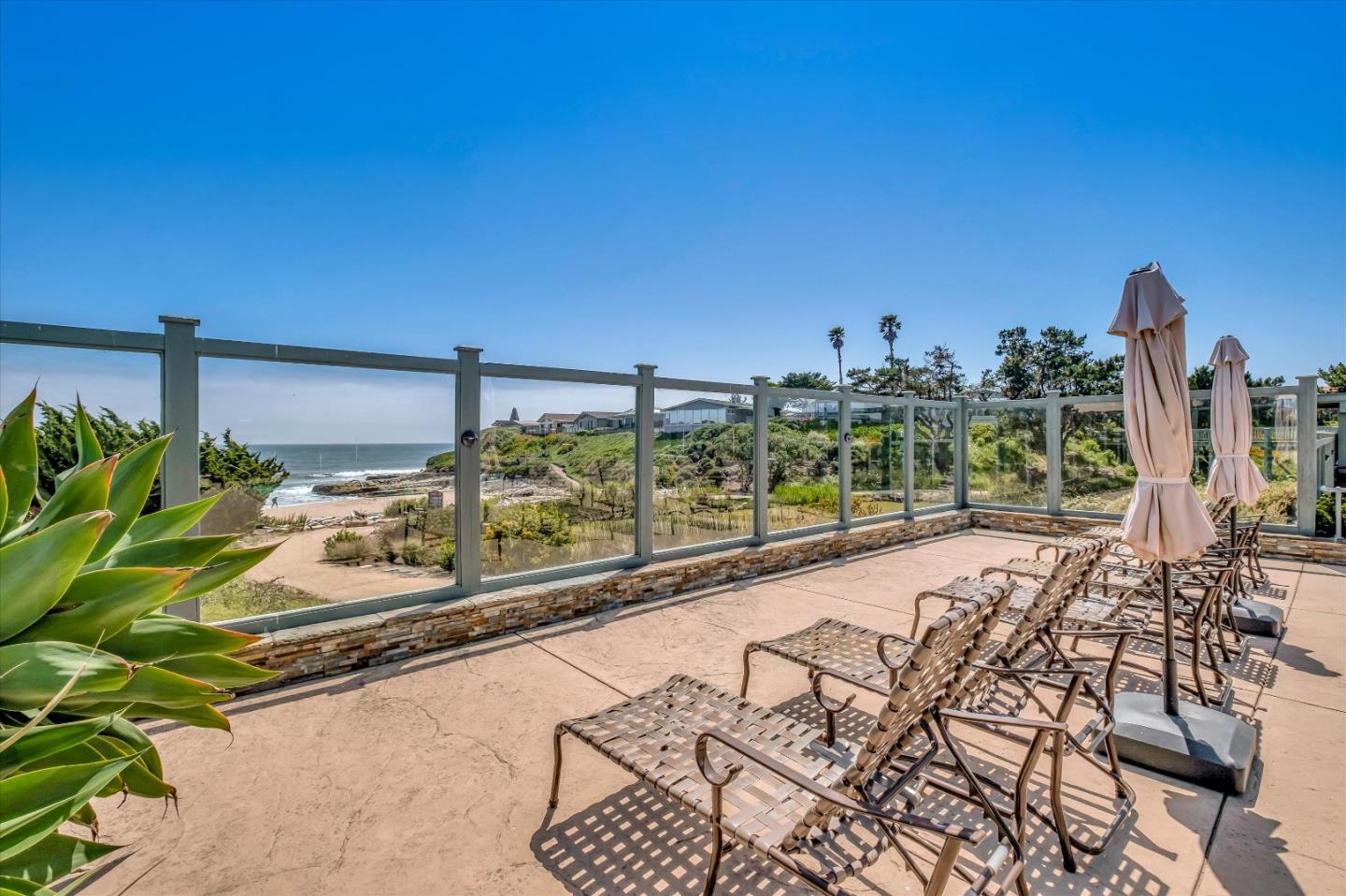 Detail Gallery Image 39 of 52 For 2395 Delaware Ave #6,  Santa Cruz,  CA 95060 - 3 Beds | 2 Baths