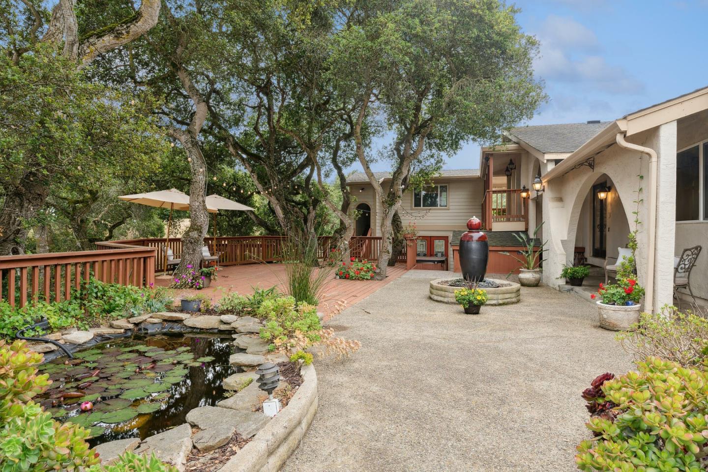 Detail Gallery Image 1 of 15 For 6910 Oak Estates Dr, Salinas,  CA 93907 - 4 Beds | 3 Baths