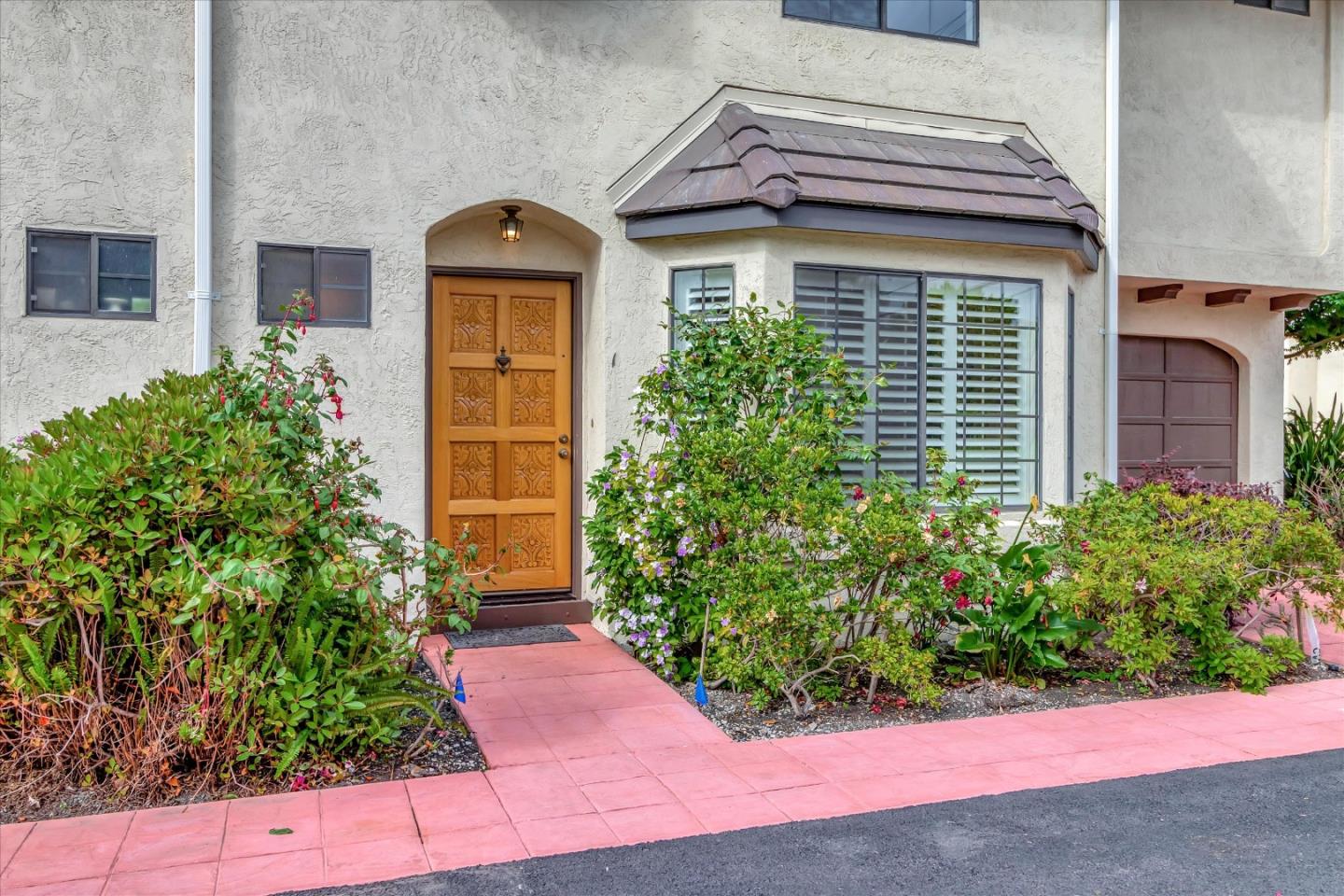 Detail Gallery Image 1 of 1 For 347 Sierra Vista Ave #1,  Mountain View,  CA 94043 - 3 Beds | 2/1 Baths