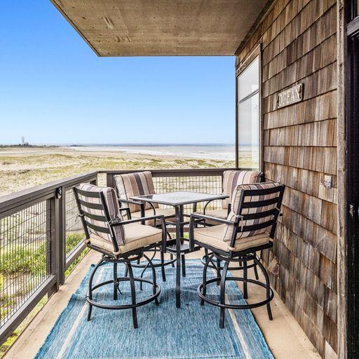 Detail Gallery Image 1 of 1 For 33 Pelican Pt, Watsonville,  CA 95076 - 2 Beds | 2 Baths