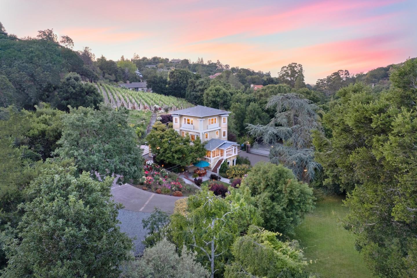 Detail Gallery Image 1 of 1 For 12871 Atherton Ct, Los Altos Hills,  CA 94022 - 3 Beds | 3 Baths