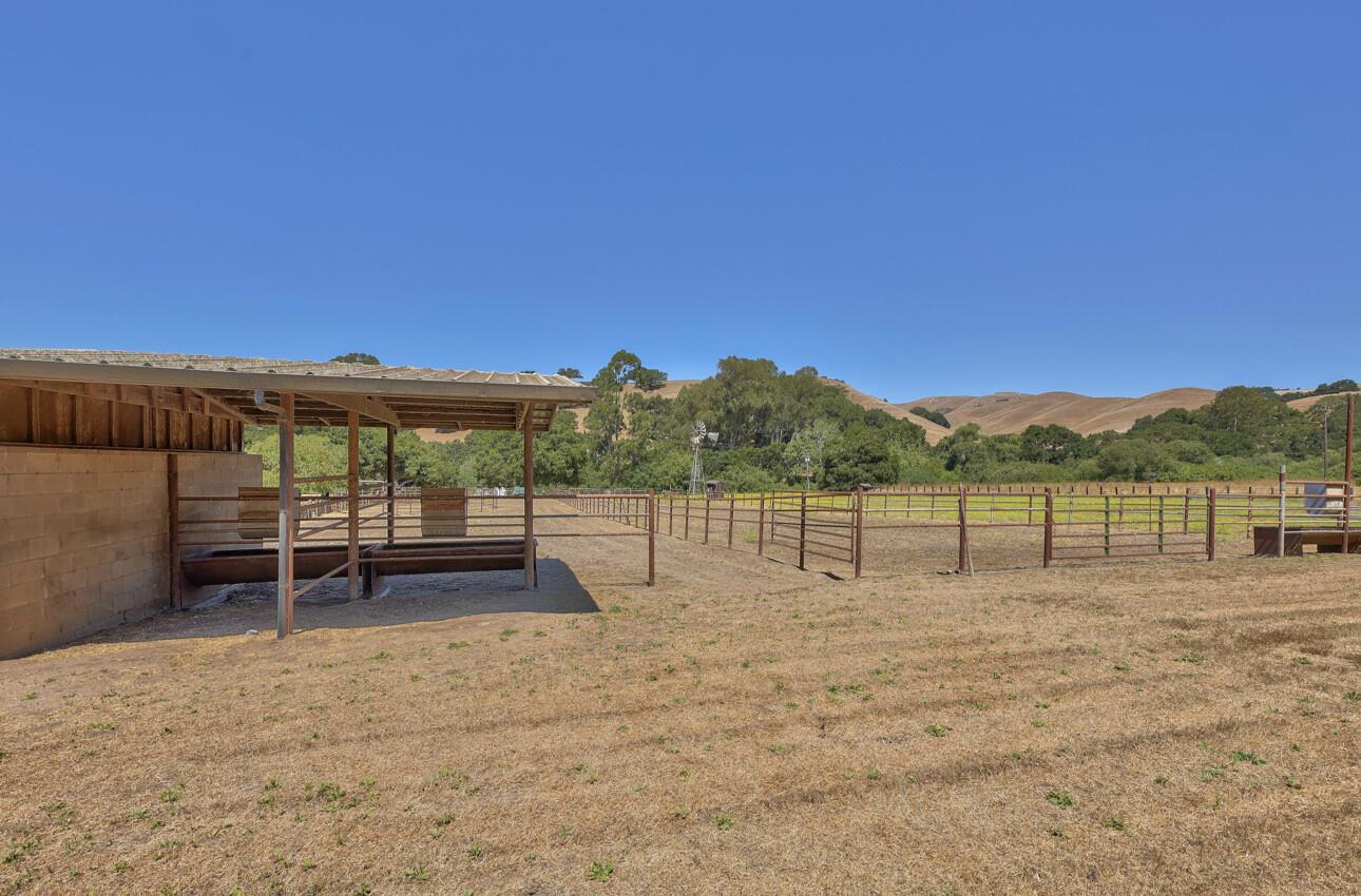 109 Old Stage Rd, Salinas, CA 93908 3 Beds 3 Baths (Contingent