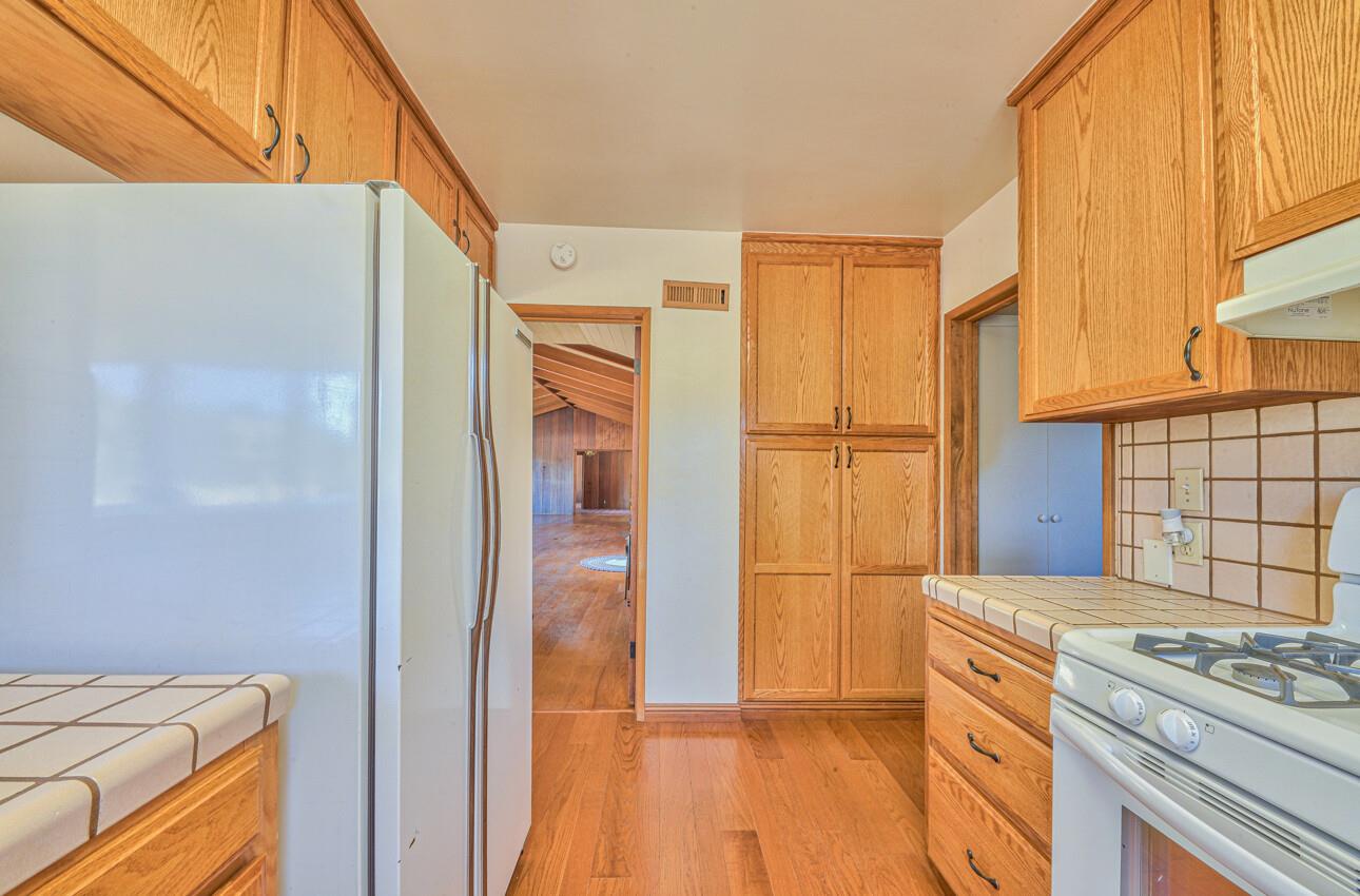 109 Old Stage Rd, Salinas, CA 93908 3 Beds 3 Baths (Contingent