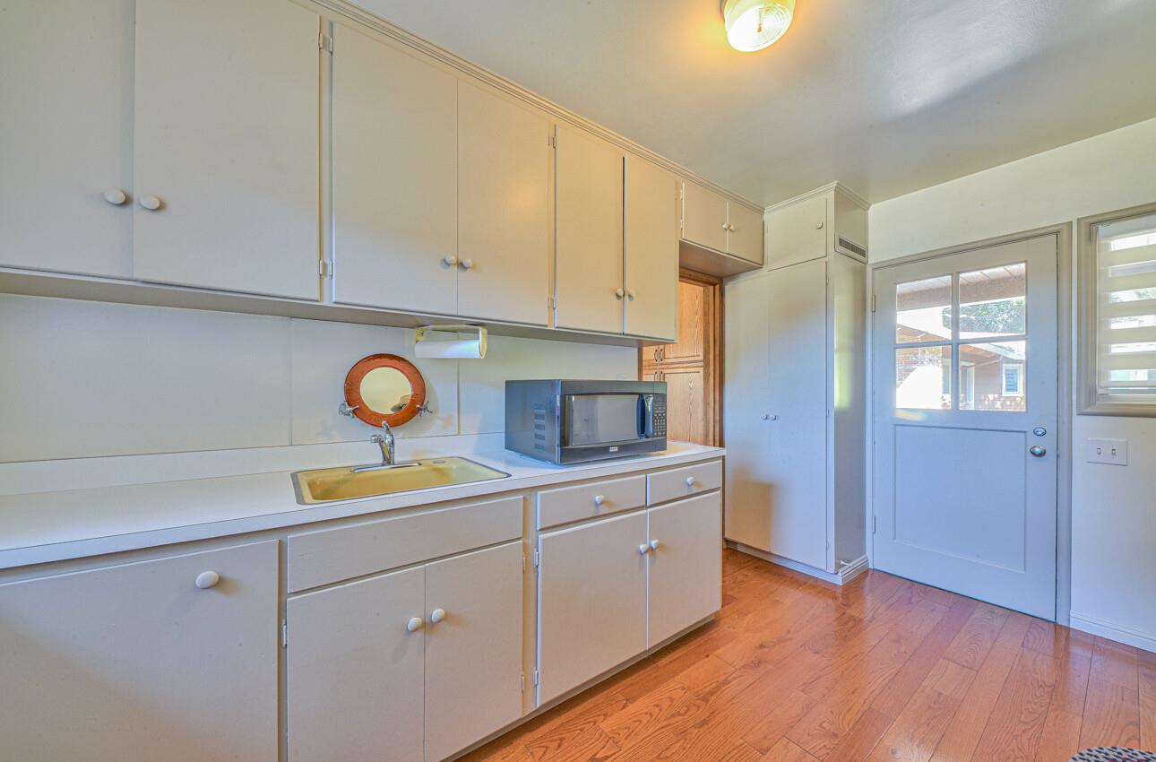 109 Old Stage Rd, Salinas, CA 93908 3 Beds 3 Baths (Contingent