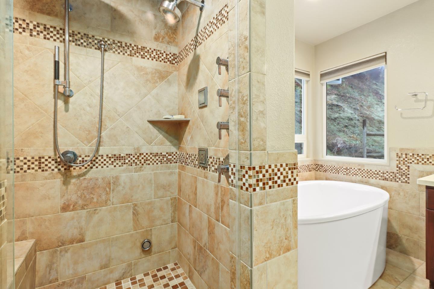 Detail Gallery Image 25 of 50 For 7010 State Highway 128, Napa,  CA 94558 - 3 Beds | 2 Baths
