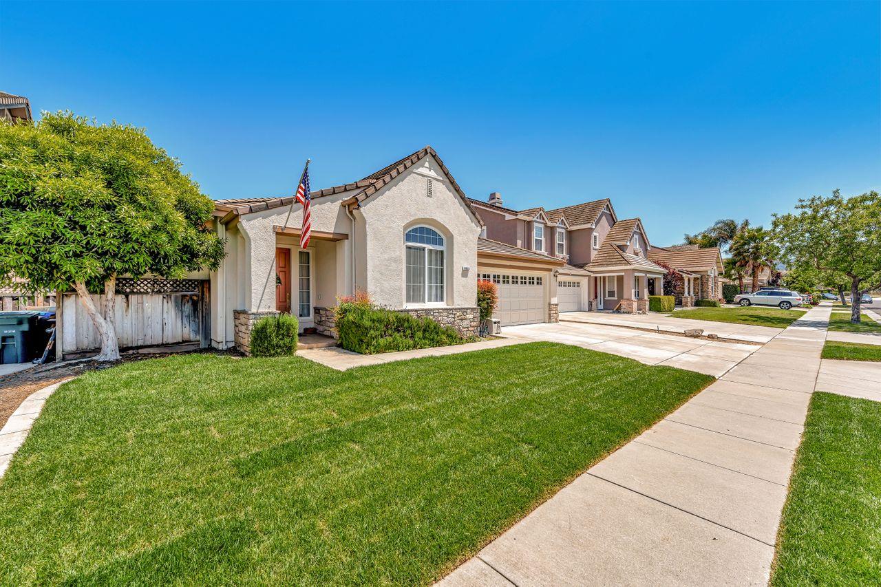 Front Image Thumbnail for ML81932085