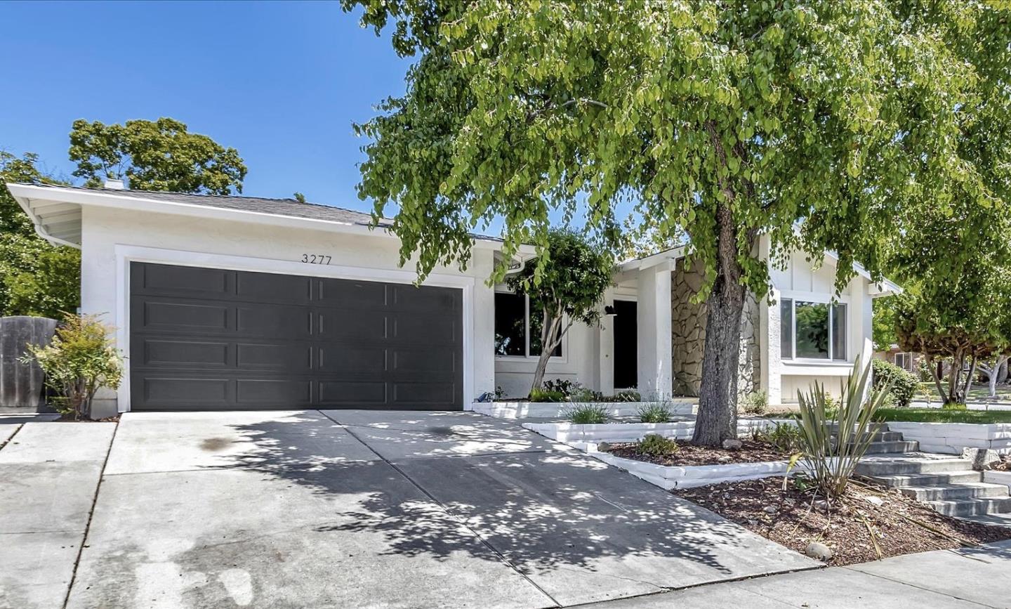 Detail Gallery Image 1 of 1 For 3277 Stimson Way, San Jose,  CA 95135 - 4 Beds | 2 Baths