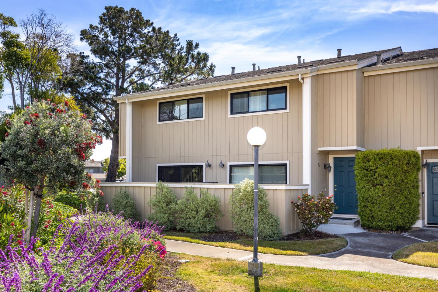 Detail Gallery Image 1 of 1 For 810 Perseus Ln, Foster City,  CA 94404 - 2 Beds | 2/1 Baths