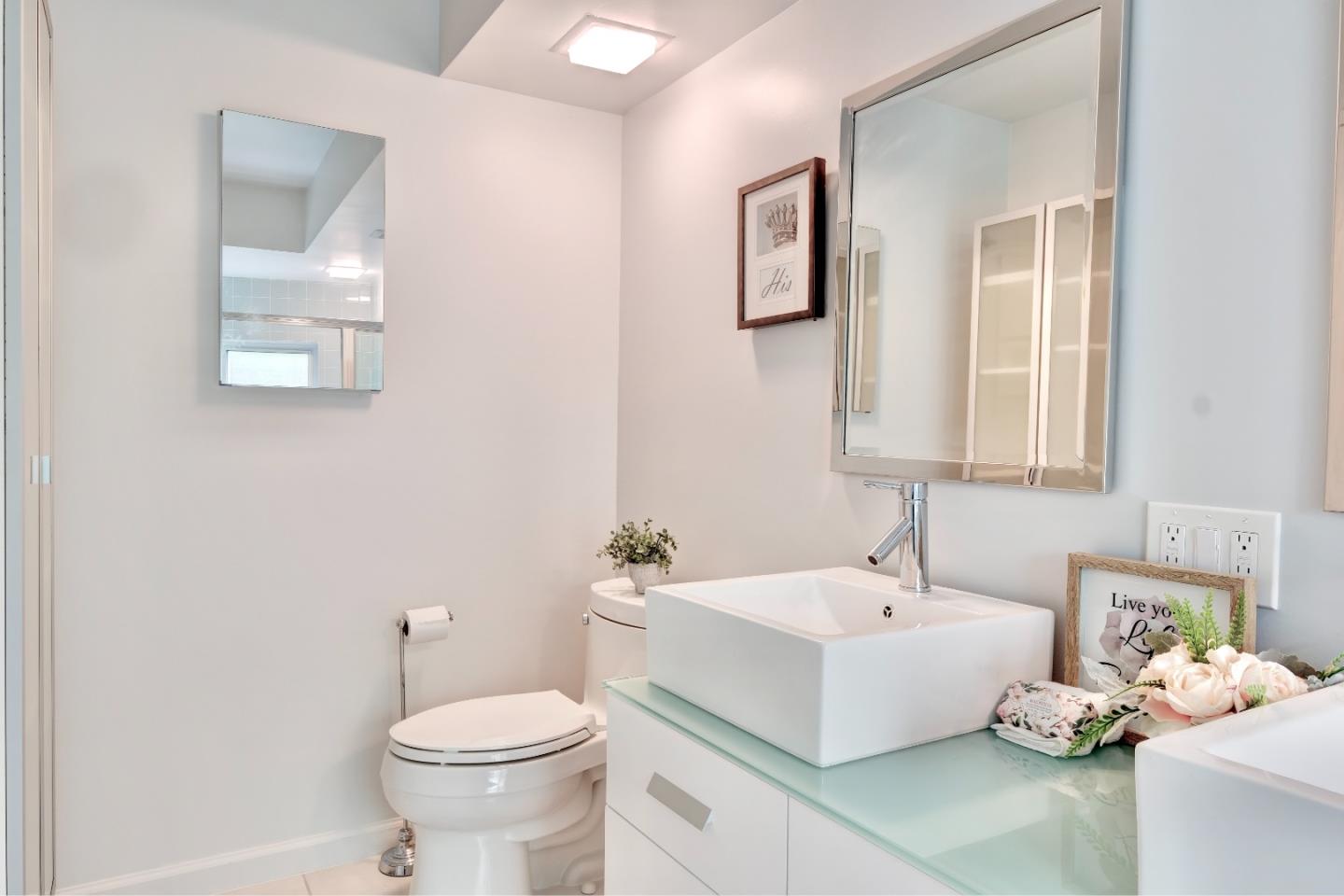Detail Gallery Image 15 of 28 For 2242 Eastridge Ave, Menlo Park,  CA 94025 - 3 Beds | 2 Baths