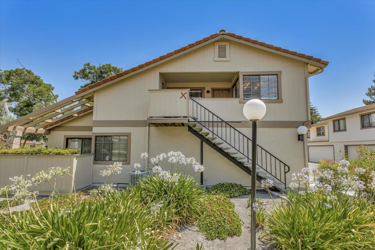 Detail Gallery Image 1 of 1 For 5360 Colony Park Cir, San Jose,  CA 95123 - 2 Beds | 1 Baths