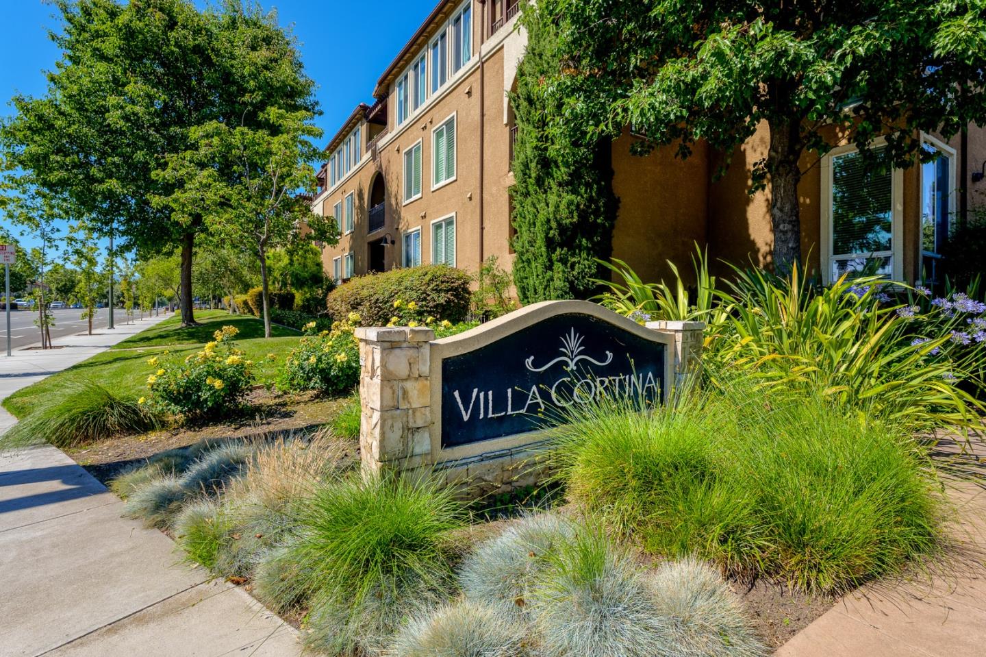Detail Gallery Image 1 of 1 For 801 S Winchester Blvd #4302,  San Jose,  CA 95128 - 2 Beds | 2 Baths
