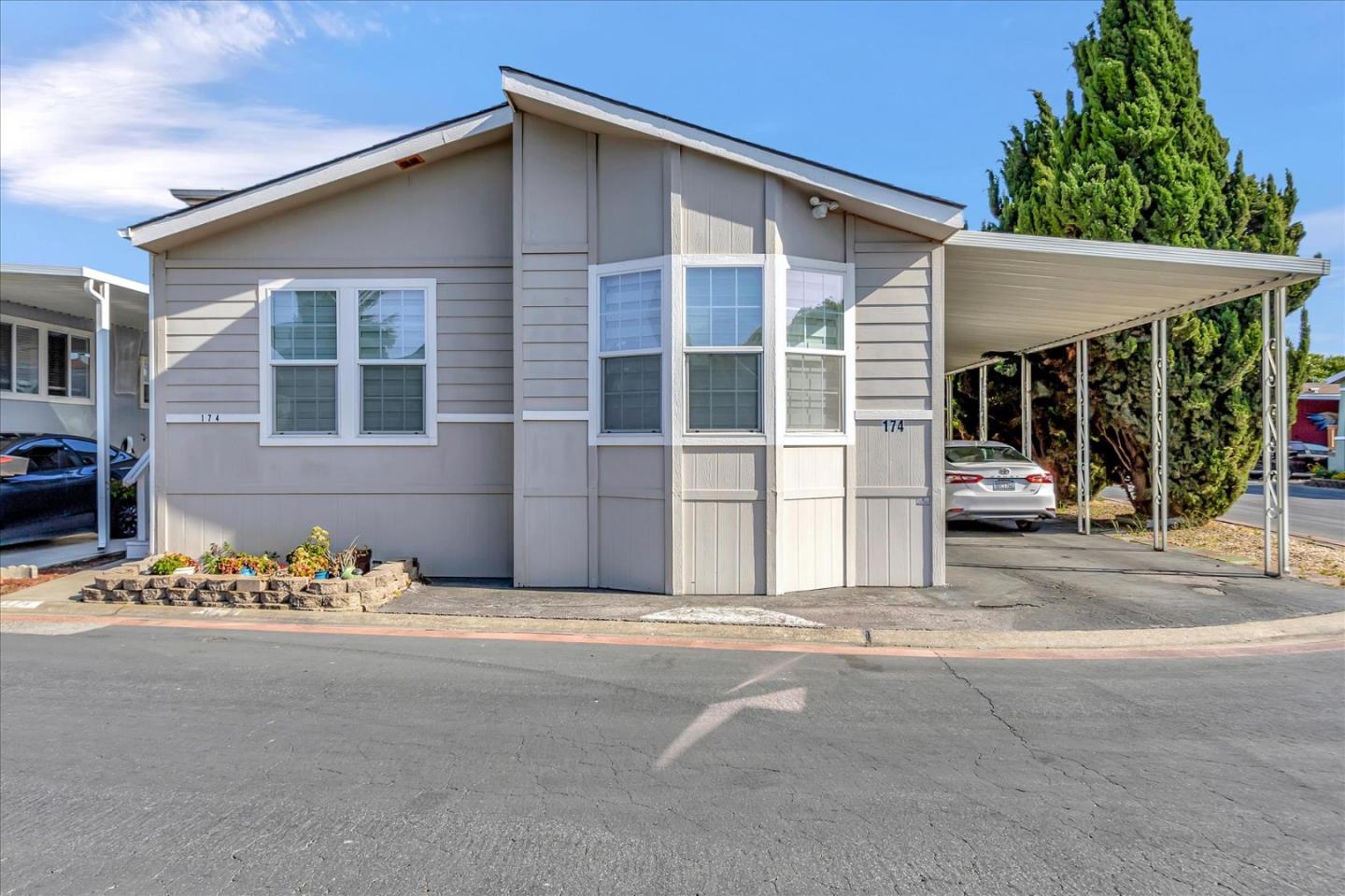 Detail Gallery Image 1 of 29 For 1085 Tasman Dr #174,  Sunnyvale,  CA 94089 - 3 Beds | 2 Baths
