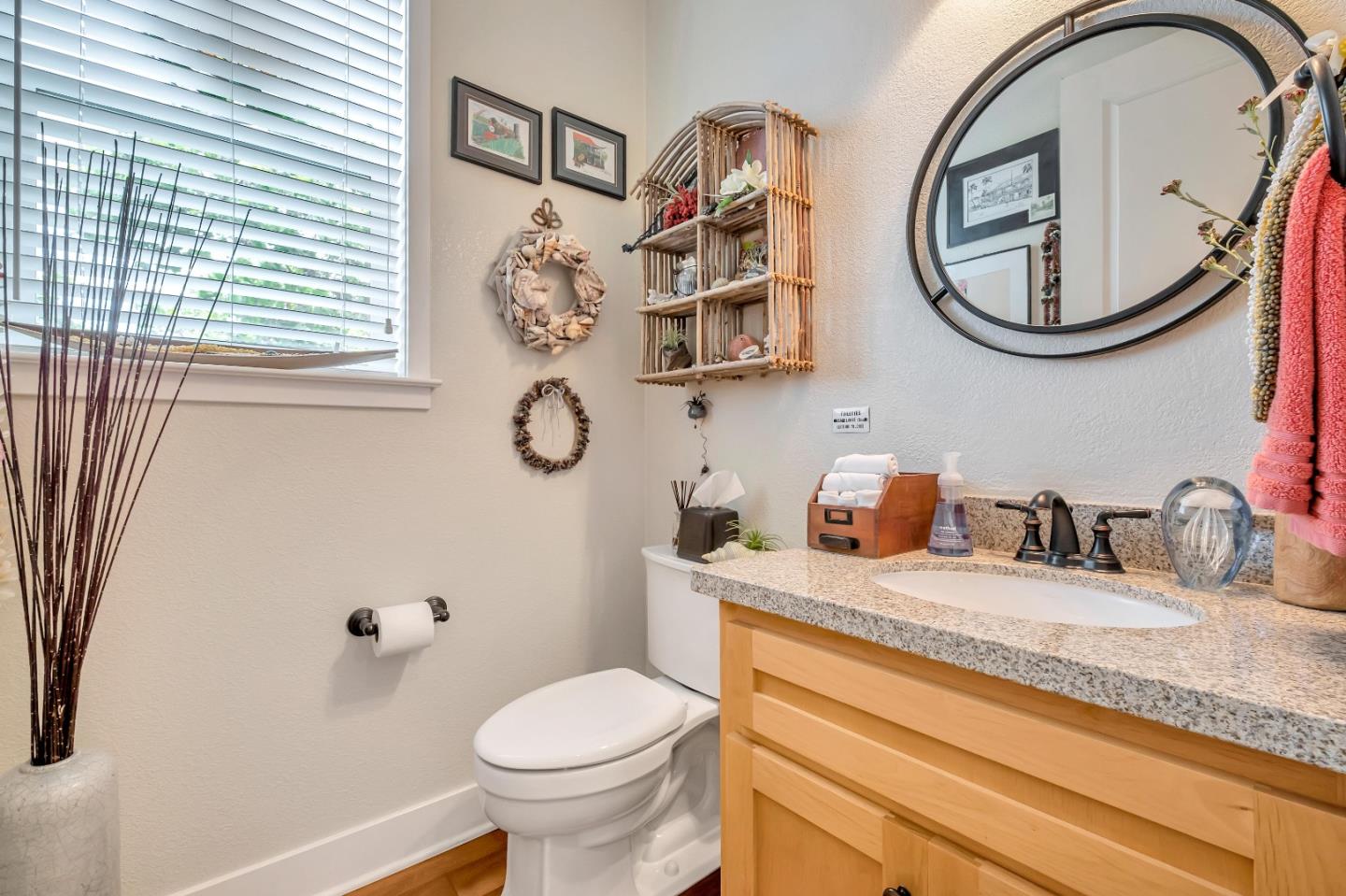 Detail Gallery Image 27 of 31 For 4180 Pearson Ct, Capitola,  CA 95010 - 3 Beds | 2/1 Baths