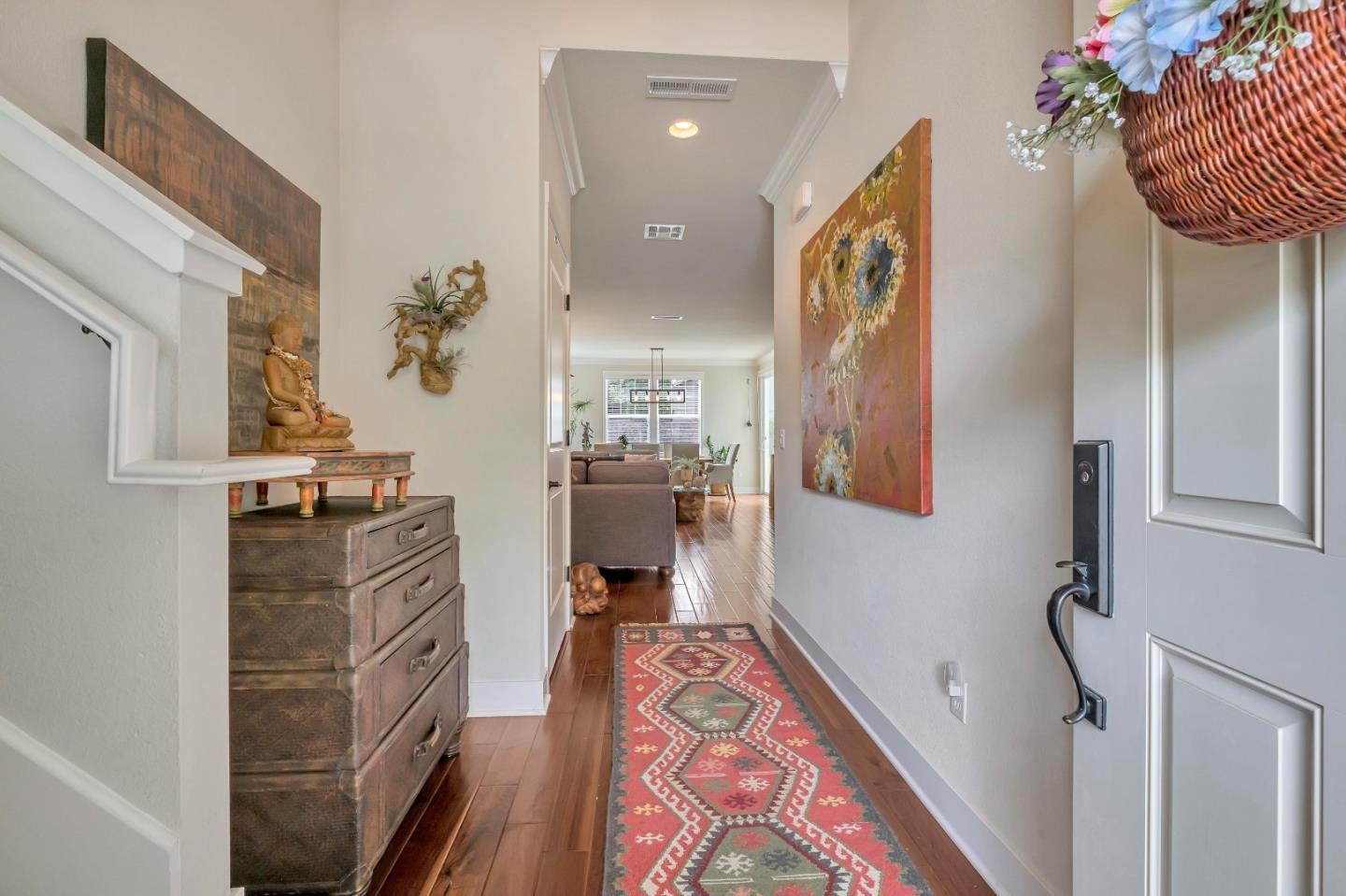Detail Gallery Image 5 of 31 For 4180 Pearson Ct, Capitola,  CA 95010 - 3 Beds | 2/1 Baths