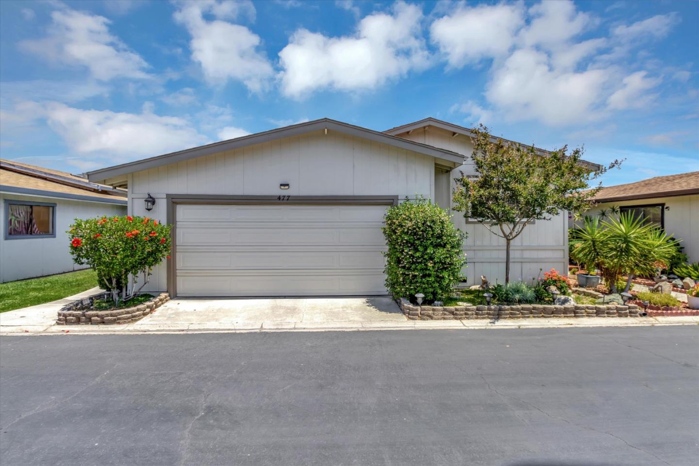 Detail Gallery Image 1 of 1 For 477 Chateau La Salle Dr #477,  San Jose,  CA 95111 - 2 Beds | 2 Baths