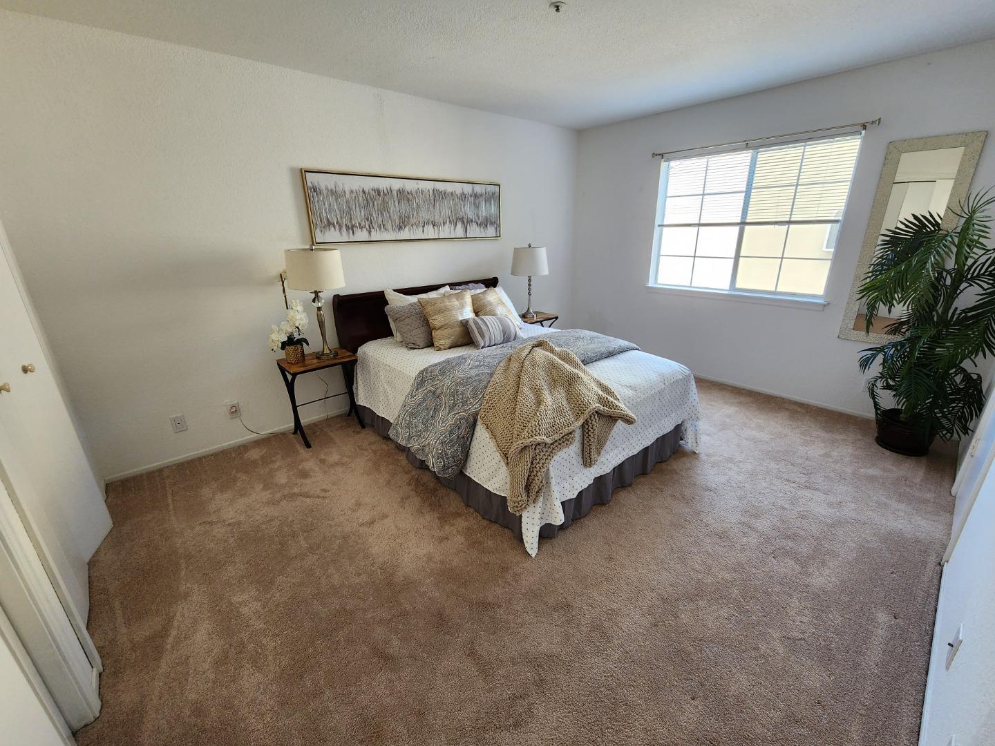 Detail Gallery Image 7 of 16 For 1024 San Luis Cir #722,  Daly City,  CA 94014 - 2 Beds | 1/1 Baths