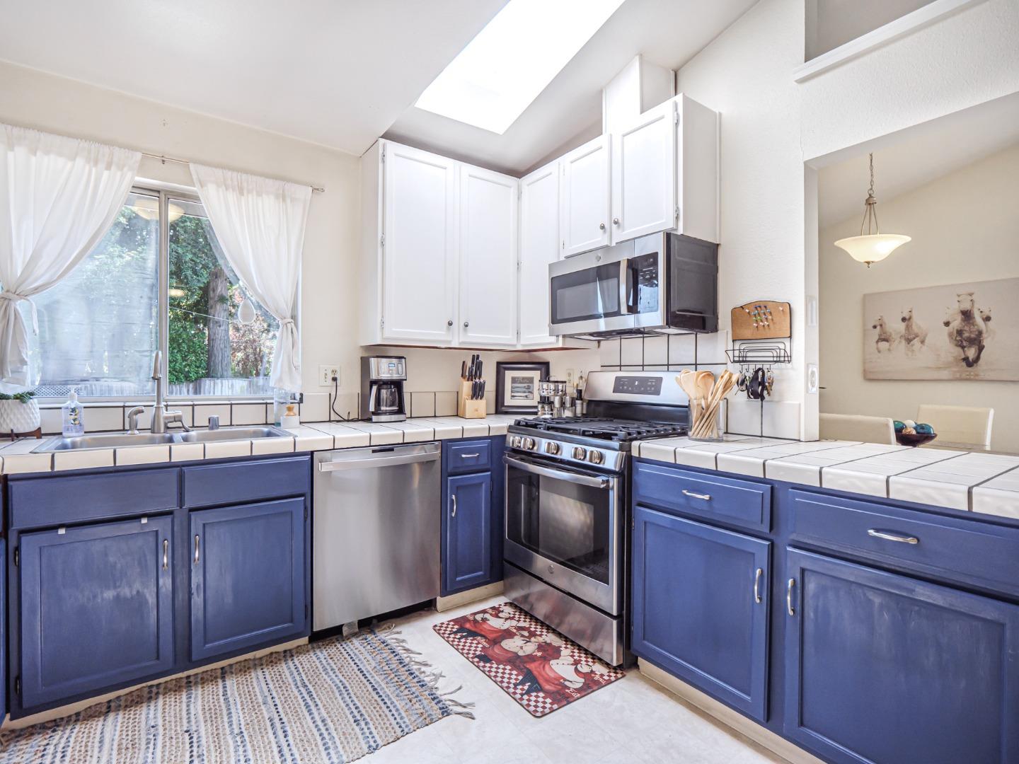 Detail Gallery Image 35 of 51 For 1698 Colony Way, Santa Cruz,  CA 95062 - 4 Beds | 2 Baths