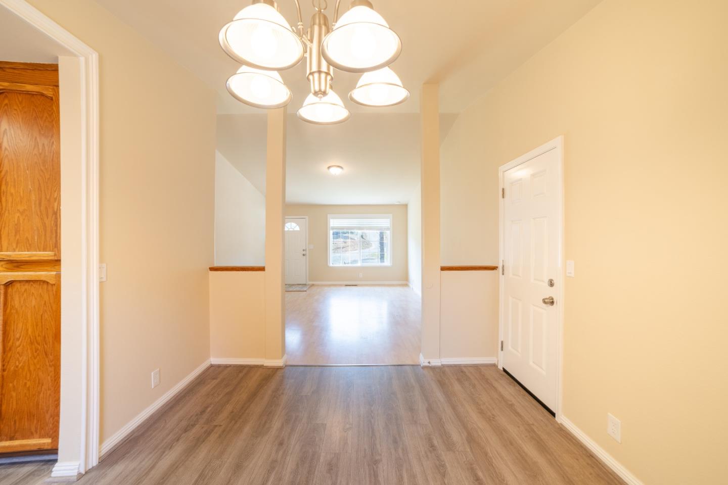 Detail Gallery Image 14 of 26 For 78 Thomas Rd, Royal Oaks,  CA 95076 - 3 Beds | 2 Baths
