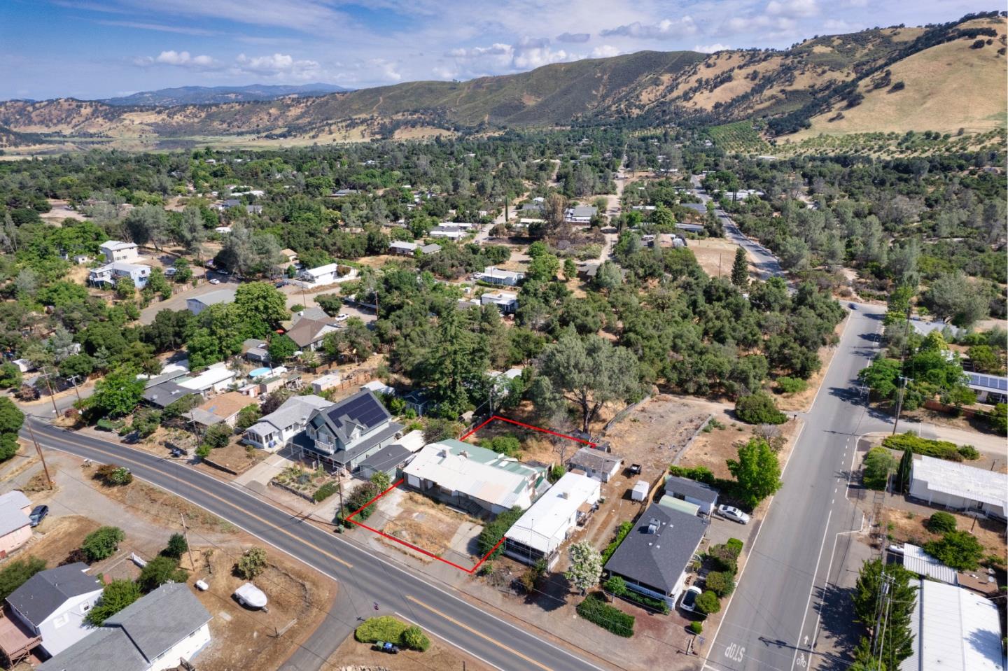 Detail Gallery Image 22 of 36 For 13672 Arrowhead Rd, Clearlake,  CA 95422 - 3 Beds | 2 Baths