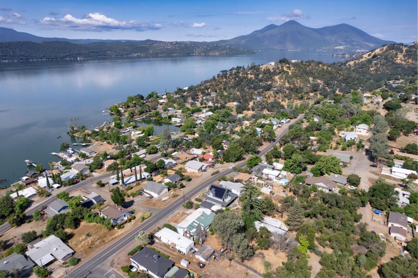 Detail Gallery Image 26 of 36 For 13672 Arrowhead Rd, Clearlake,  CA 95422 - 3 Beds | 2 Baths