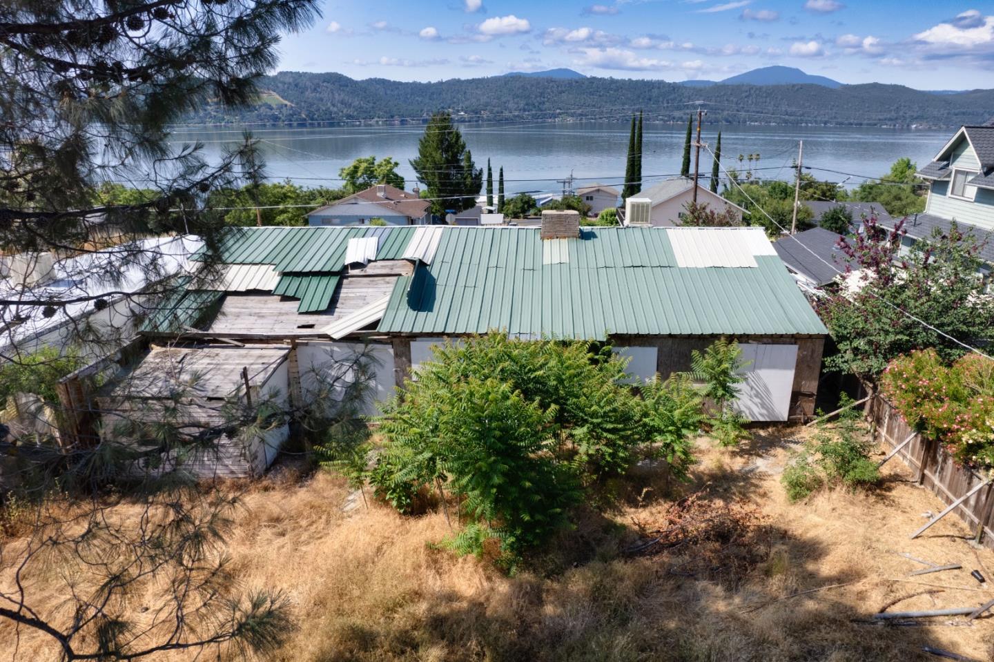 Detail Gallery Image 7 of 36 For 13672 Arrowhead Rd, Clearlake,  CA 95422 - 3 Beds | 2 Baths