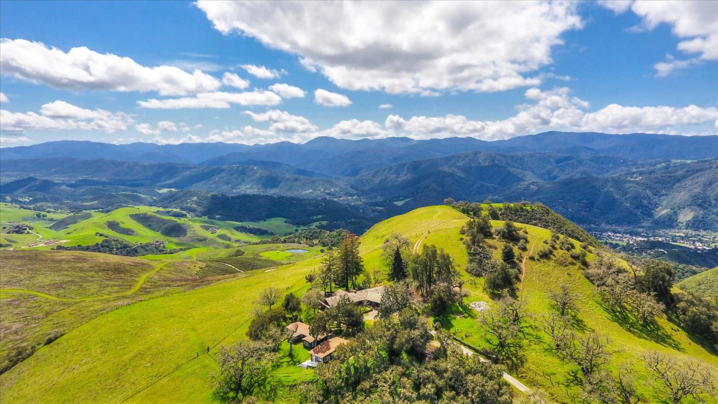 Detail Gallery Image 2 of 74 For Weathertop Ranch, 500 El Caminito Road, Carmel Valley,  CA 93924 - 7 Beds | 7/1 Baths