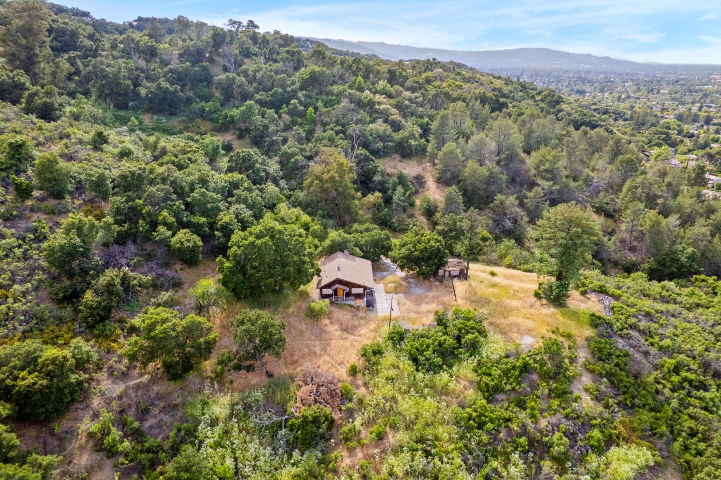 Detail Gallery Image 1 of 8 For 401 Surmont Dr, Los Gatos,  CA 95032 - 3 Beds | 2 Baths