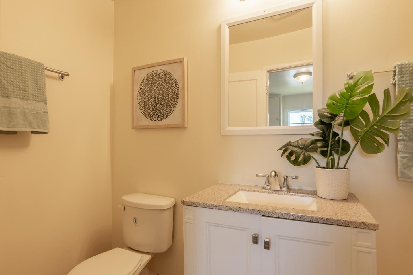 Detail Gallery Image 16 of 34 For 1609 First Ave, Salinas,  CA 93905 - 2 Beds | 1/1 Baths