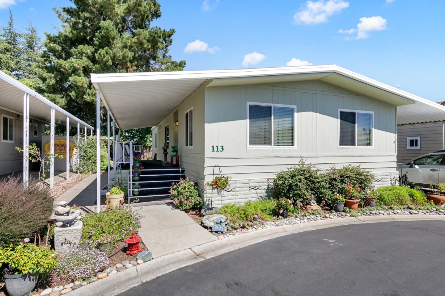 Detail Gallery Image 1 of 1 For 113 Pine Ln #113,  Morgan Hill,  CA 95037 - 2 Beds | 2 Baths