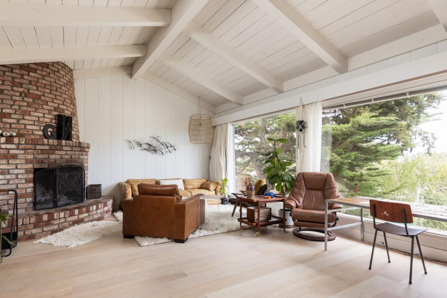 Detail Gallery Image 7 of 17 For 711 Toyon Dr, Monterey,  CA 93940 - 3 Beds | 3 Baths