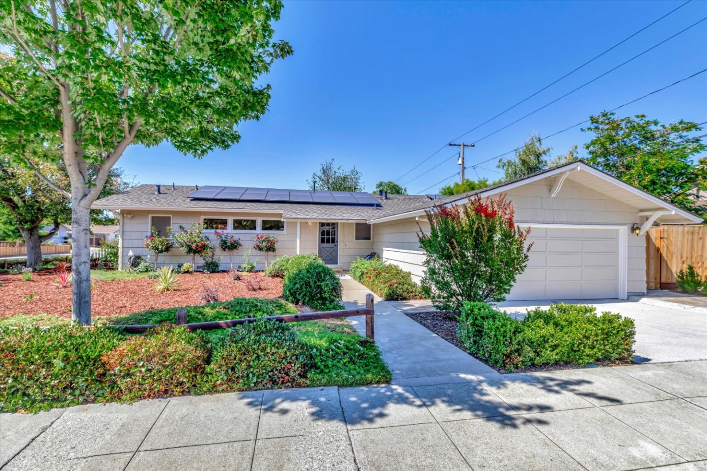Detail Gallery Image 1 of 1 For 298 Barbara Ave, Mountain View,  CA 94040 - 3 Beds | 2 Baths
