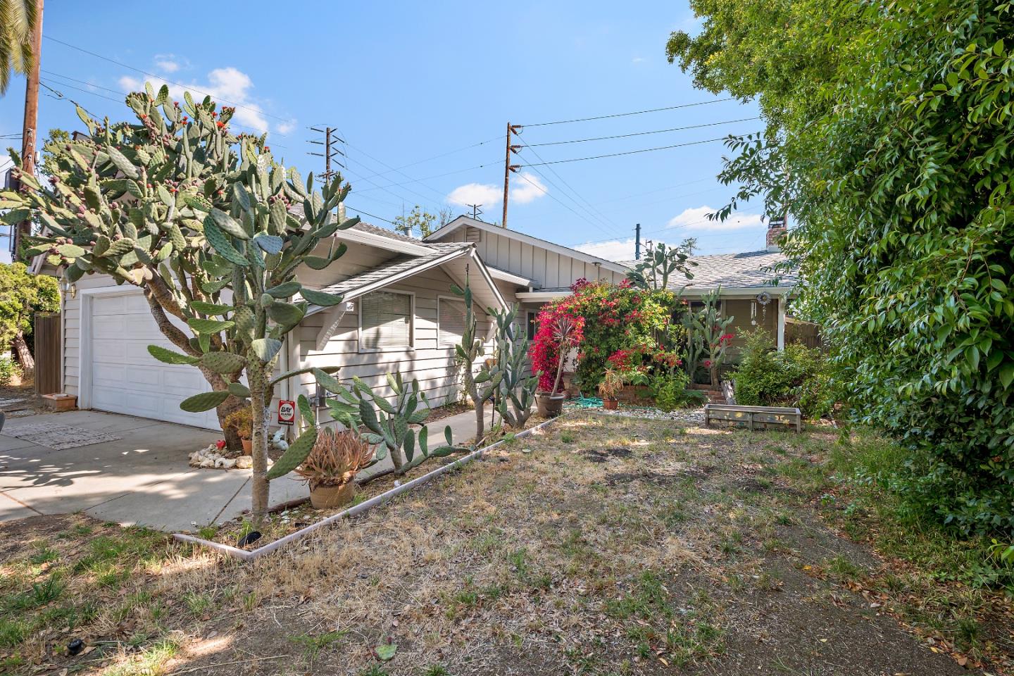 Detail Gallery Image 1 of 1 For 4101 Park Blvd, Palo Alto,  CA 94306 - 3 Beds | 2 Baths