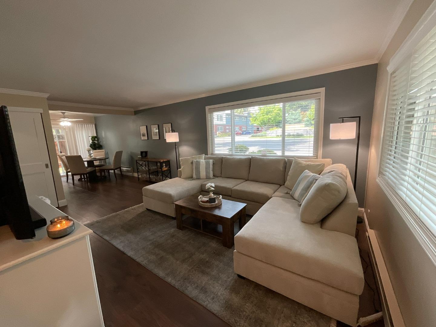 Detail Gallery Image 3 of 13 For 240 Union Ave #2,  Campbell,  CA 95008 - 2 Beds | 2/1 Baths