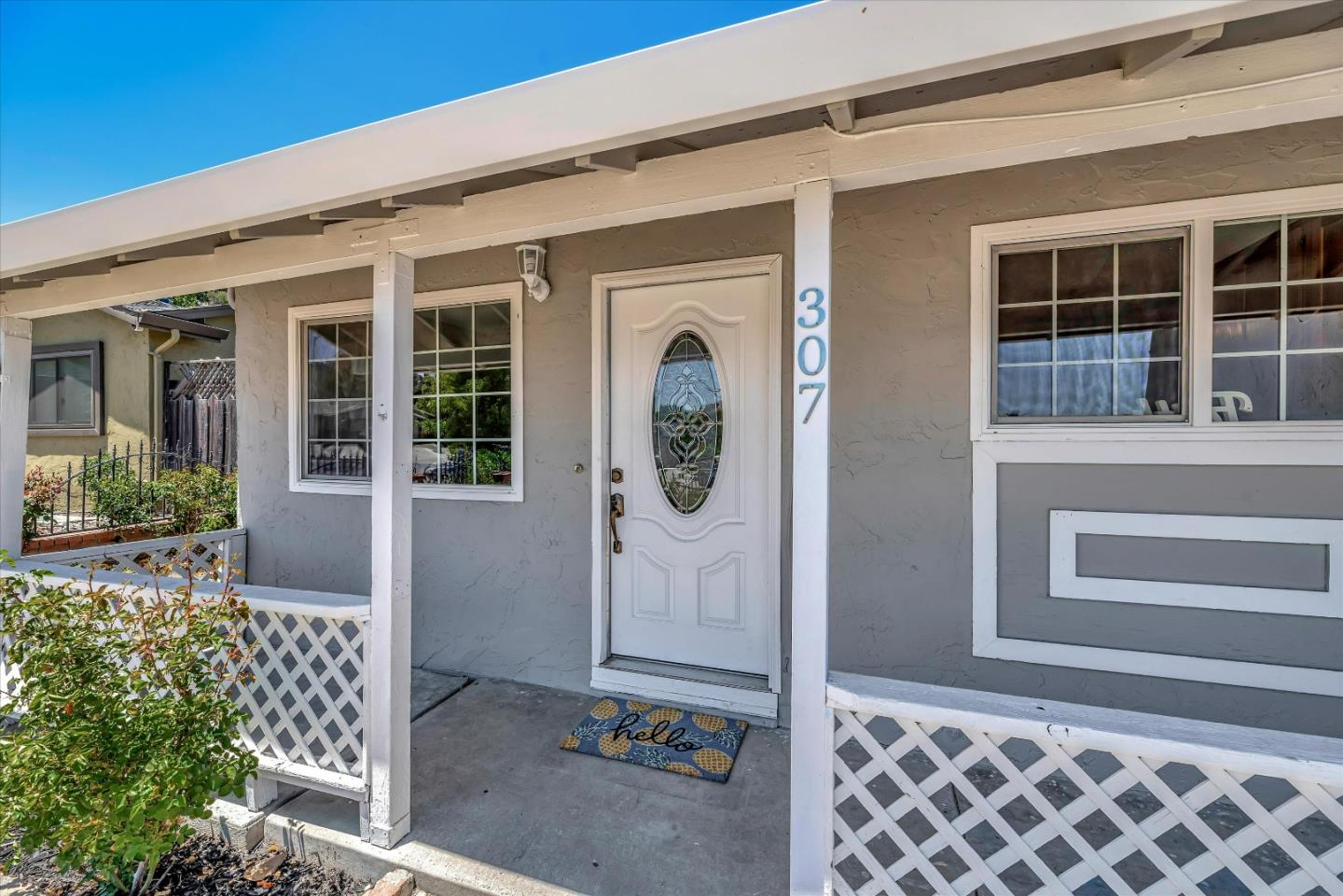 Detail Gallery Image 1 of 1 For 307 via Loma, Morgan Hill,  CA 95037 - 3 Beds | 1 Baths