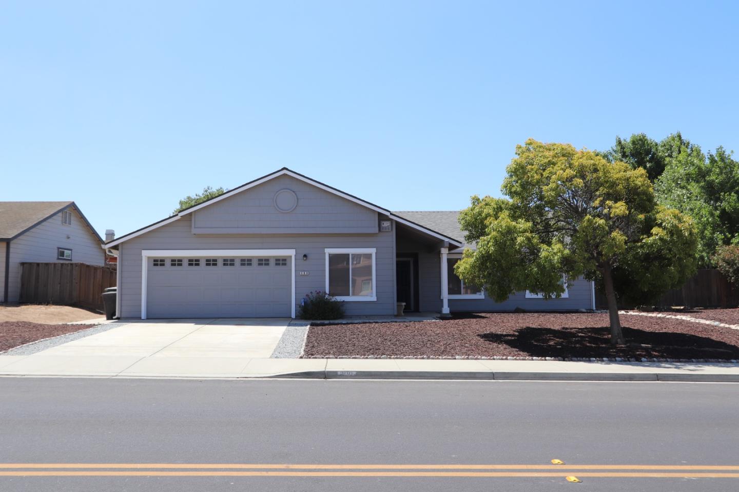 Detail Gallery Image 1 of 1 For 300 Entrada Dr, Soledad,  CA 93960 - 4 Beds | 2 Baths