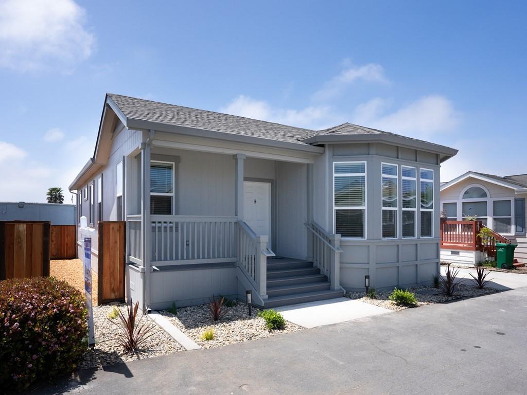 Detail Gallery Image 1 of 1 For 144 Holm Rd #68,  Watsonville,  CA 95076 - 2 Beds | 2 Baths