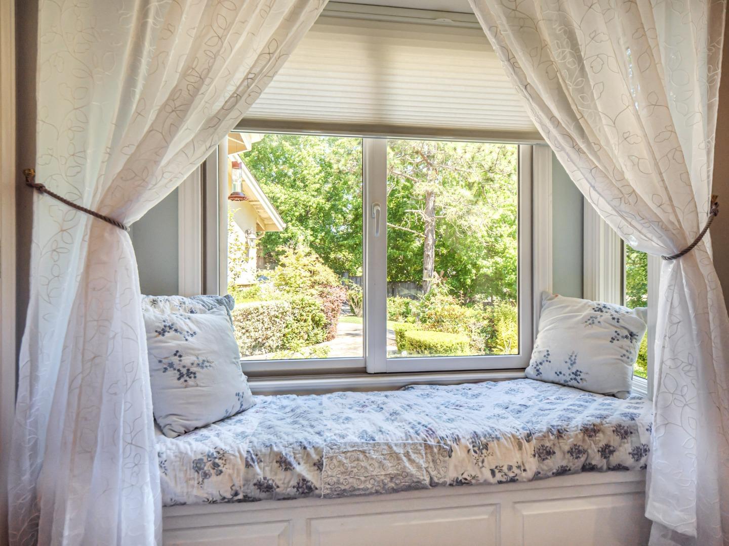 Detail Gallery Image 33 of 54 For 462 Lockewood Ln, Scotts Valley,  CA 95066 - 5 Beds | 3/1 Baths