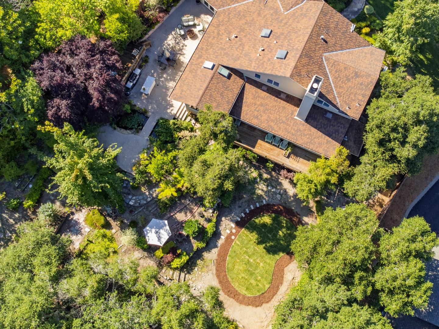 Detail Gallery Image 8 of 54 For 462 Lockewood Ln, Scotts Valley,  CA 95066 - 5 Beds | 3/1 Baths