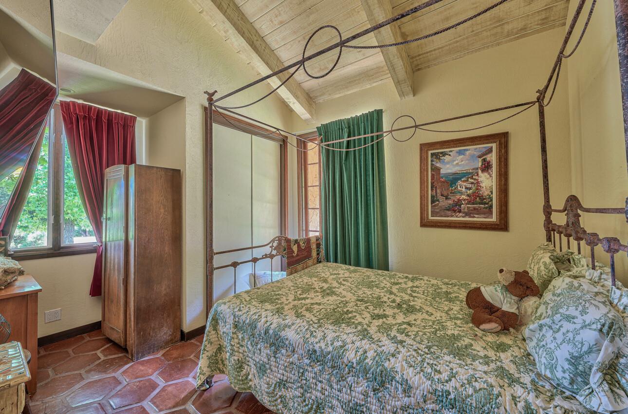 Detail Gallery Image 43 of 80 For 18820 Cachagua Rd, Carmel Valley,  CA 93924 - 8 Beds | 6/1 Baths
