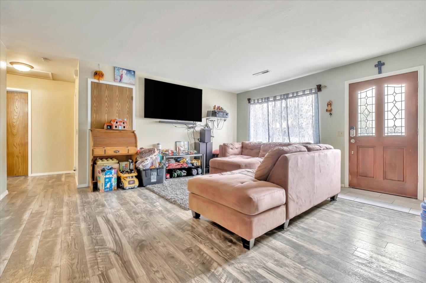 Detail Gallery Image 19 of 36 For 1410 17th Ave, Santa Cruz,  CA 95062 - – Beds | – Baths